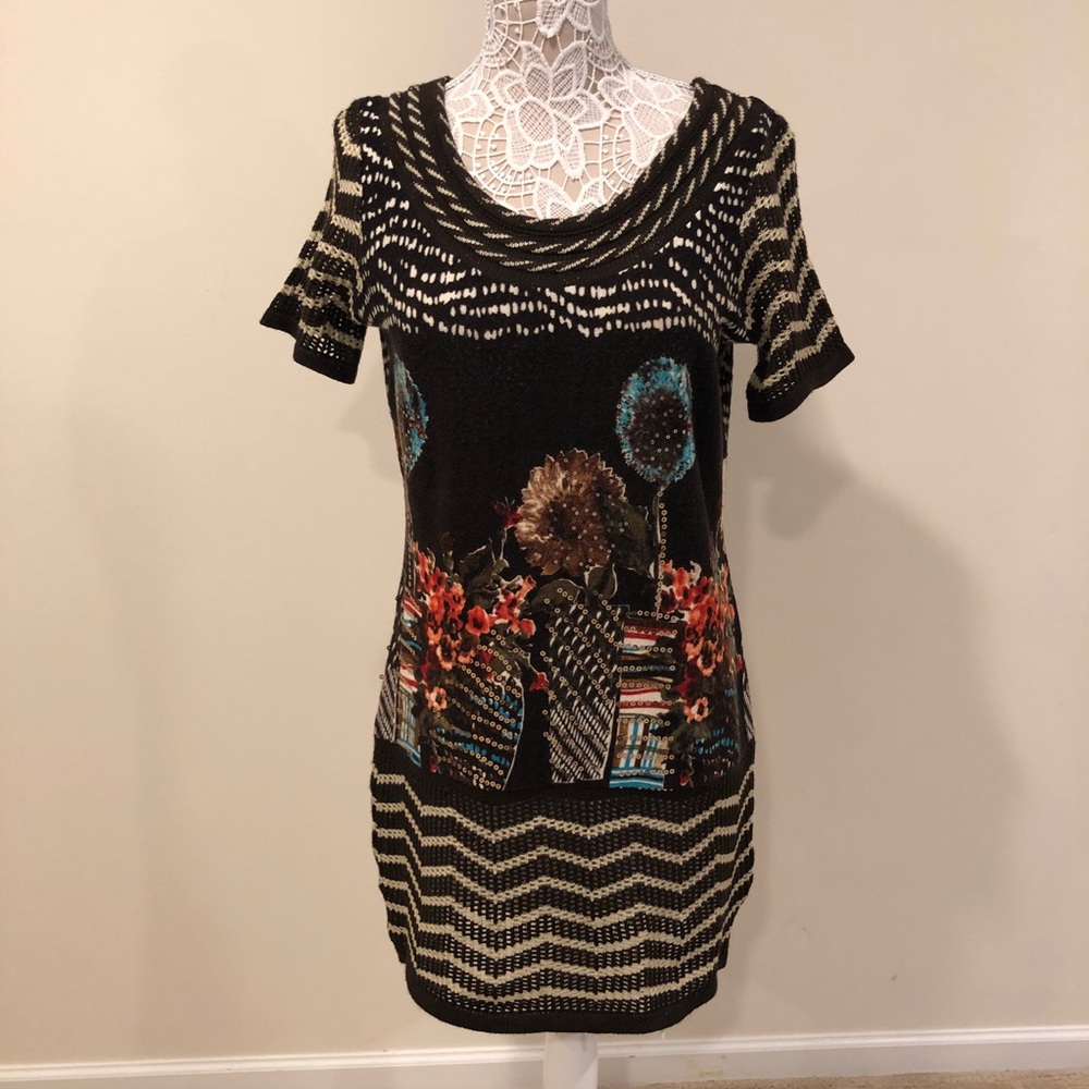 Gorgeous knitted flowers dress